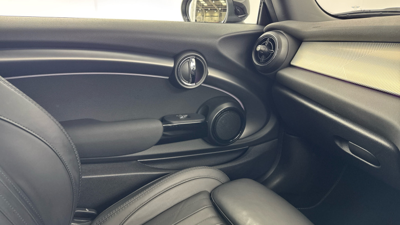 MINI Cooper 2.0 S Exclusive 3dr Auto Petrol Hatchback